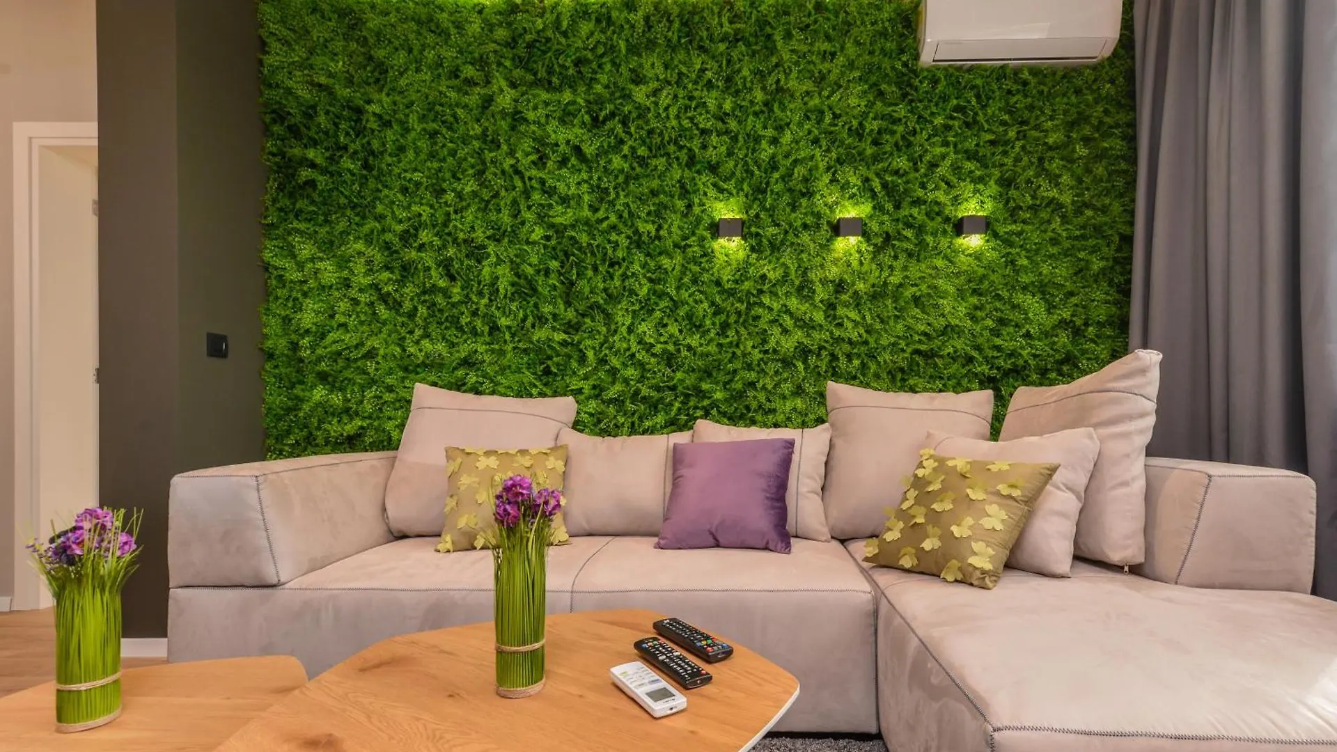 Luxe Sofia Dream Apt, 2-Bdr, 2-Bthr