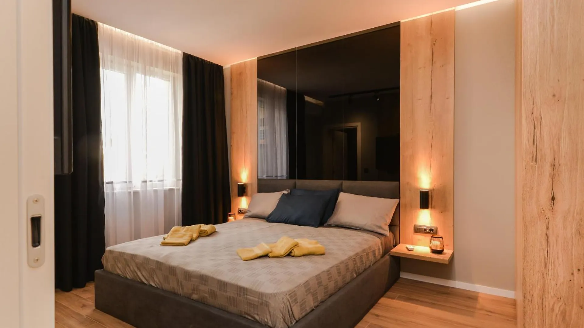 Luxe Sofia Dream Apt, 2-Bdr, 2-Bthr Apartment
